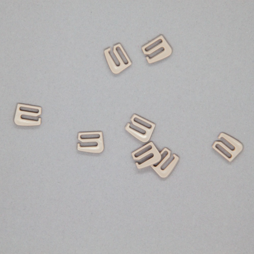 7008-10 Plastic hook for strap 10 mm